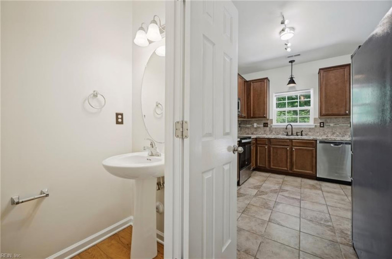 Photo 22 of 50 residential for sale in Portsmouth virginia