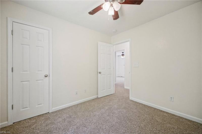 Photo 32 of 50 residential for sale in Portsmouth virginia