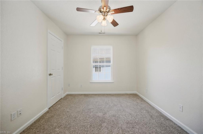 Photo 33 of 50 residential for sale in Portsmouth virginia