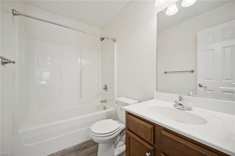 Photo 35 of 50 residential for sale in Portsmouth virginia