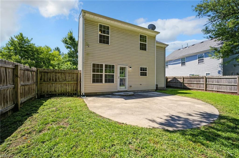 Photo 37 of 50 residential for sale in Portsmouth virginia
