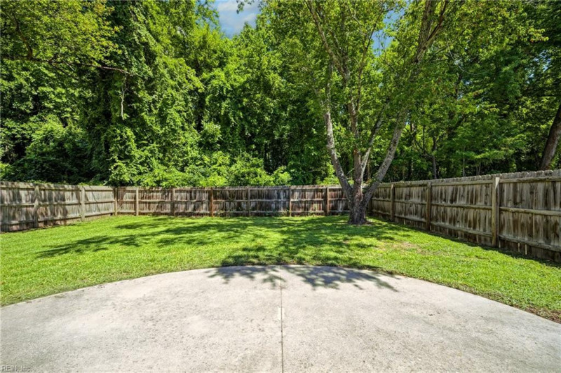 Photo 39 of 50 residential for sale in Portsmouth virginia