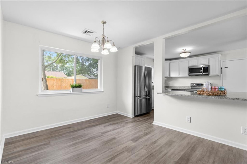 Photo 15 of 49 residential for sale in Virginia Beach virginia