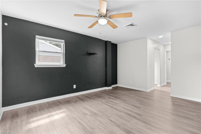 Photo 27 of 49 residential for sale in Virginia Beach virginia