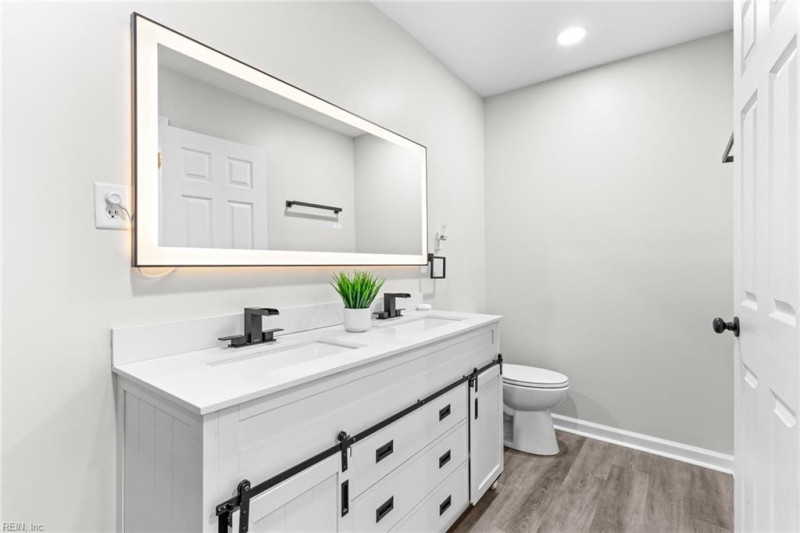 Photo 33 of 49 residential for sale in Virginia Beach virginia