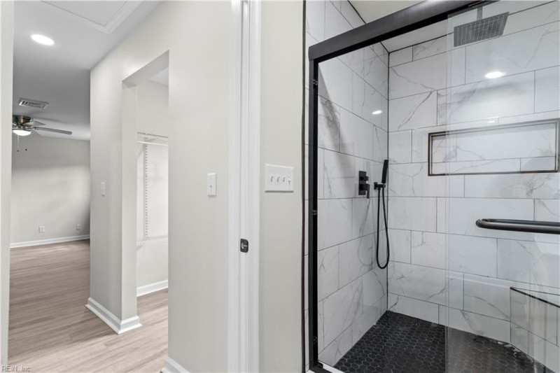 Photo 35 of 49 residential for sale in Virginia Beach virginia
