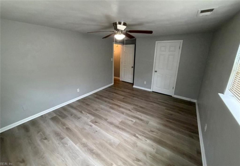 Photo 15 of 31 residential for sale in Virginia Beach virginia