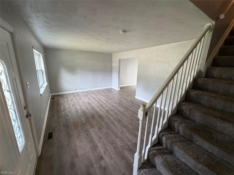 Photo 2 of 31 residential for sale in Virginia Beach virginia