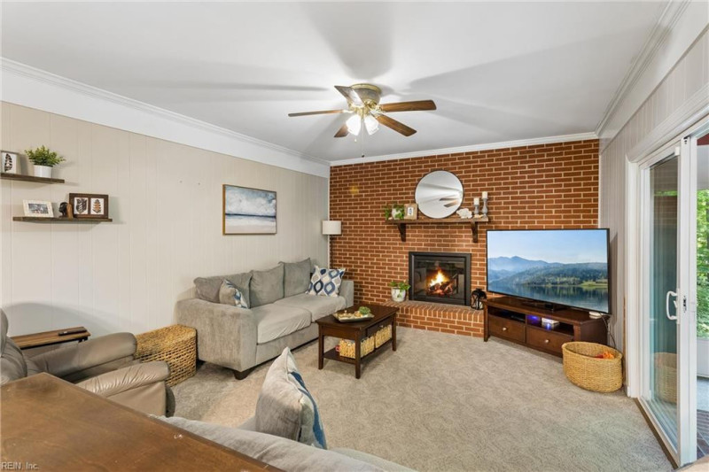 Photo 19 of 49 residential for sale in Gloucester County virginia