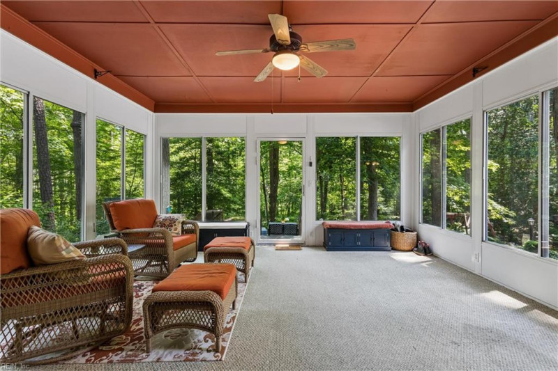 Photo 20 of 49 residential for sale in Gloucester County virginia