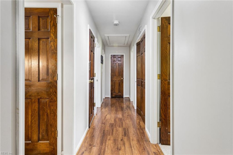 Photo 22 of 49 residential for sale in Gloucester County virginia