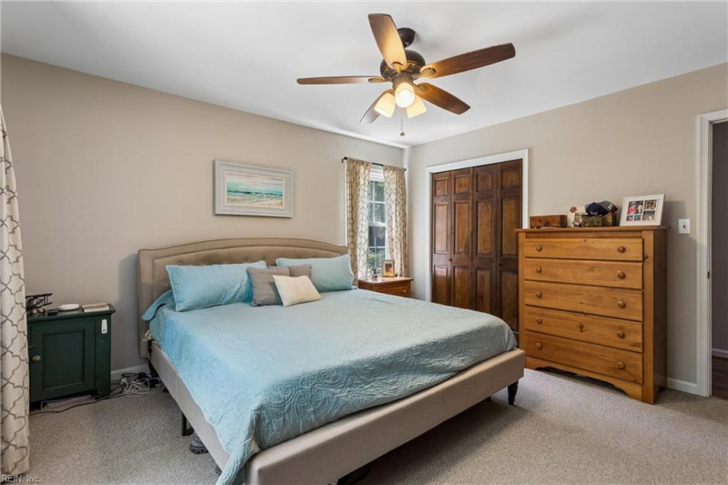 Photo 28 of 49 residential for sale in Gloucester County virginia