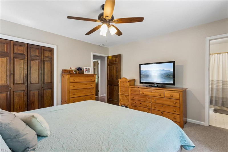 Photo 29 of 49 residential for sale in Gloucester County virginia