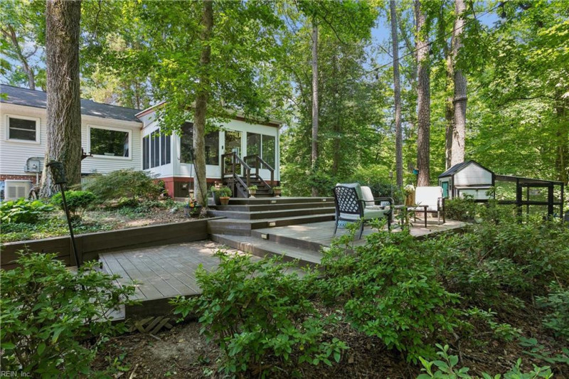 Photo 40 of 49 residential for sale in Gloucester County virginia