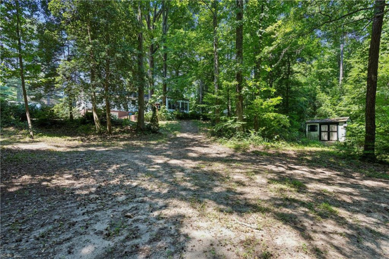 Photo 45 of 49 residential for sale in Gloucester County virginia