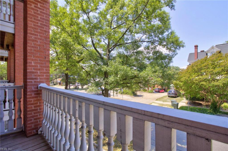 Photo 11 of 41 residential for sale in Norfolk virginia