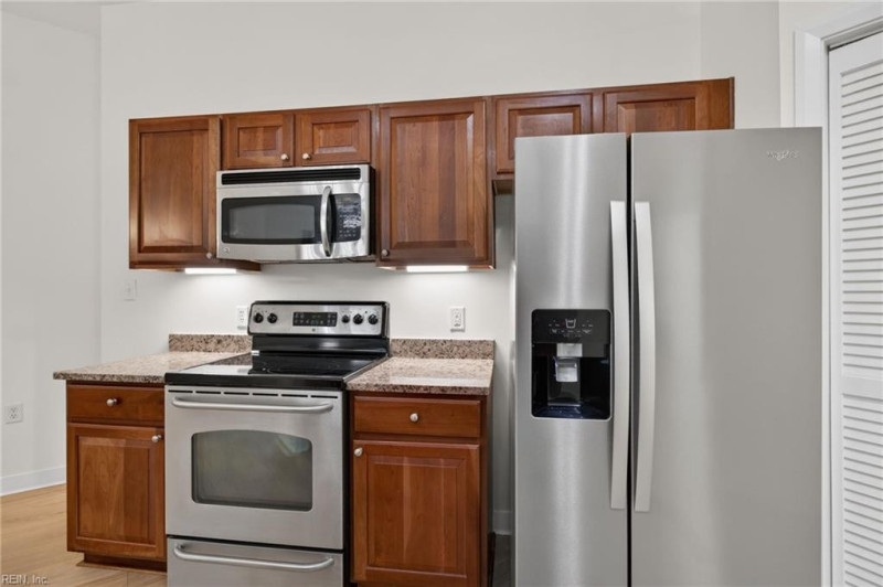 Photo 15 of 41 residential for sale in Norfolk virginia
