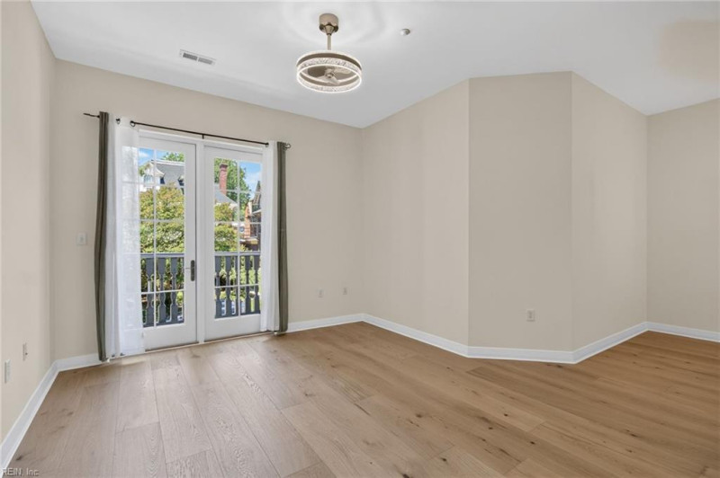 Photo 29 of 41 residential for sale in Norfolk virginia