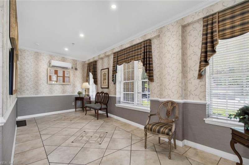 Photo 5 of 41 residential for sale in Norfolk virginia