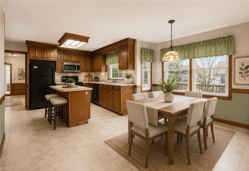 Photo 11 of 42 residential for sale in Virginia Beach virginia