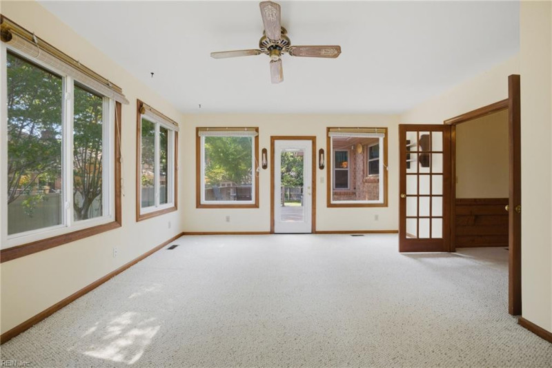 Photo 15 of 42 residential for sale in Virginia Beach virginia