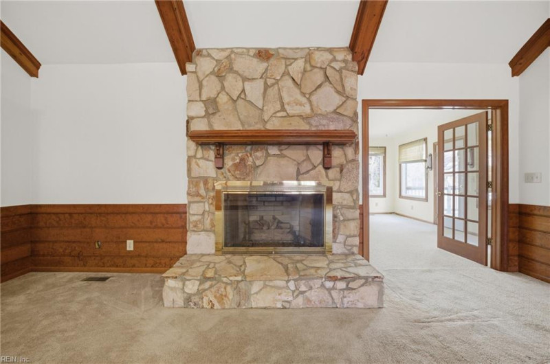 Photo 6 of 42 residential for sale in Virginia Beach virginia