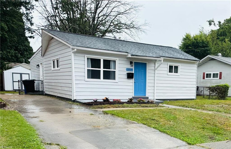 Photo 1 of 16 residential for sale in Portsmouth virginia