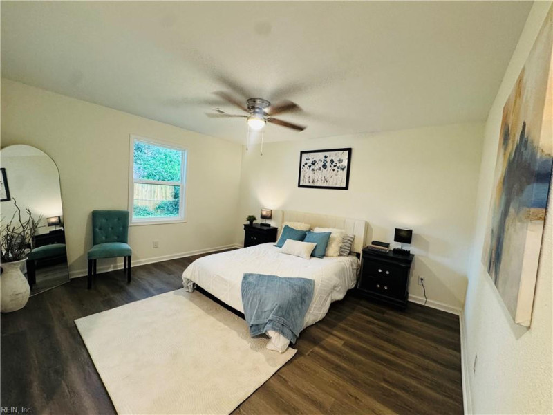 Photo 10 of 16 residential for sale in Portsmouth virginia