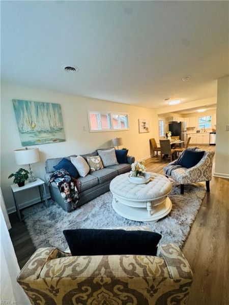 Photo 2 of 16 residential for sale in Portsmouth virginia