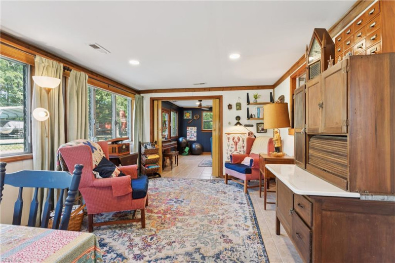 Photo 14 of 41 residential for sale in Middlesex County virginia