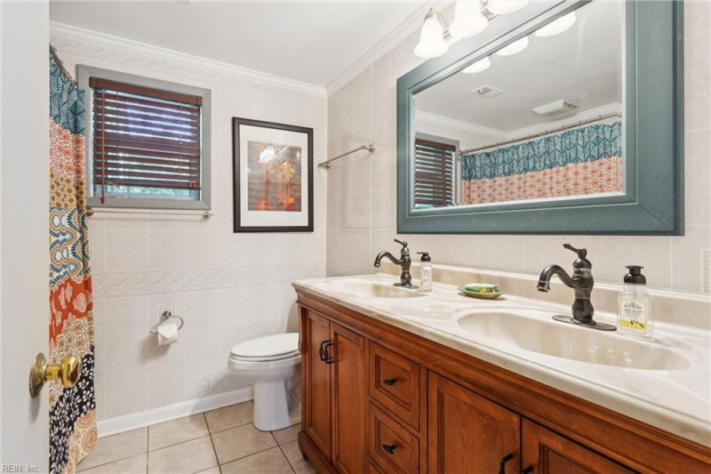 Photo 24 of 41 residential for sale in Middlesex County virginia