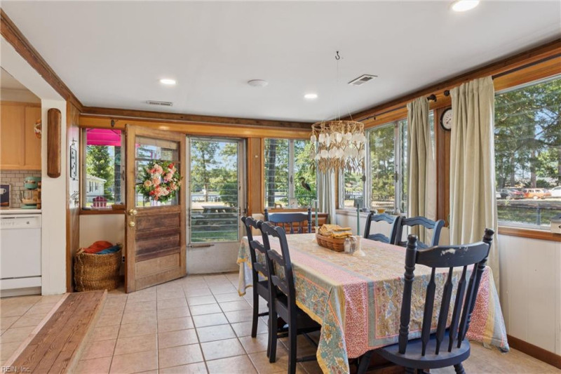 Photo 3 of 41 residential for sale in Middlesex County virginia