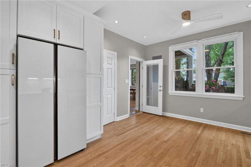 Photo 12 of 46 residential for sale in Norfolk virginia