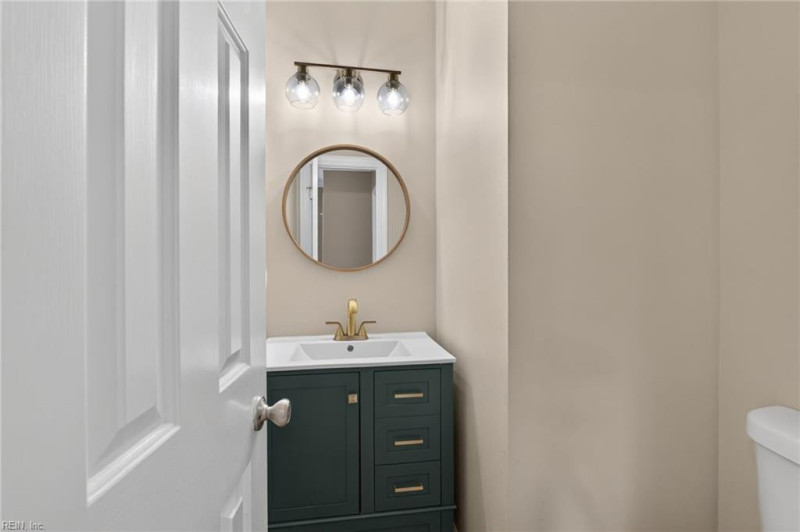 Photo 15 of 46 residential for sale in Norfolk virginia