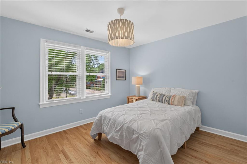 Photo 19 of 46 residential for sale in Norfolk virginia