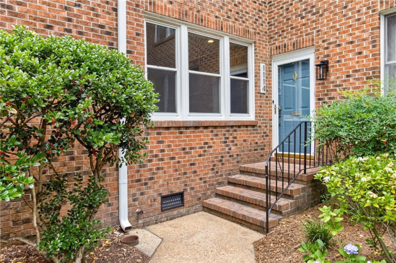 Photo 2 of 46 residential for sale in Norfolk virginia