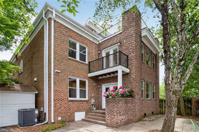 Photo 35 of 46 residential for sale in Norfolk virginia
