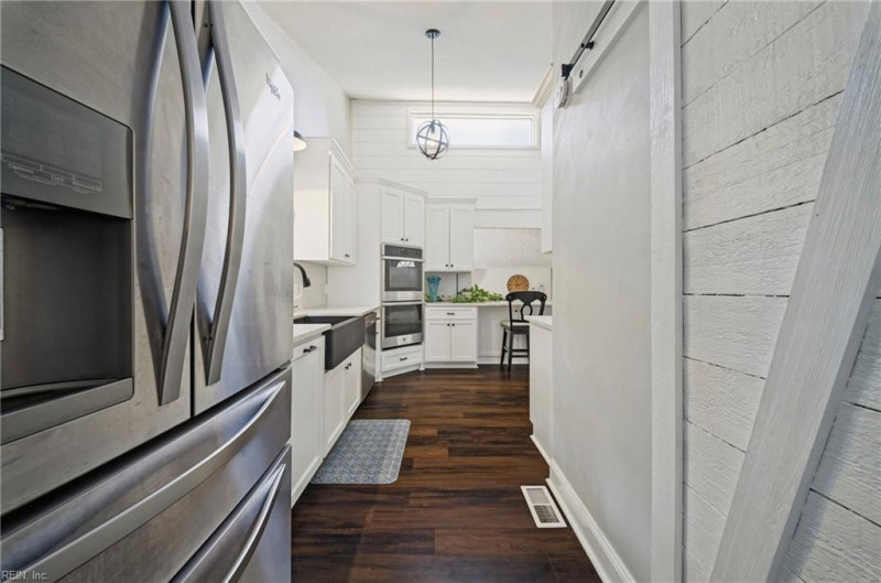 Photo 13 of 47 residential for sale in Virginia Beach virginia