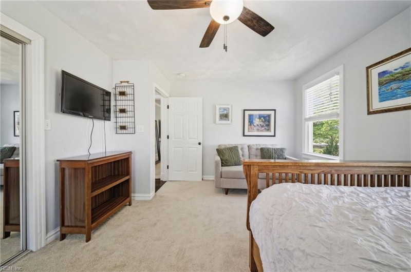 Photo 20 of 47 residential for sale in Virginia Beach virginia