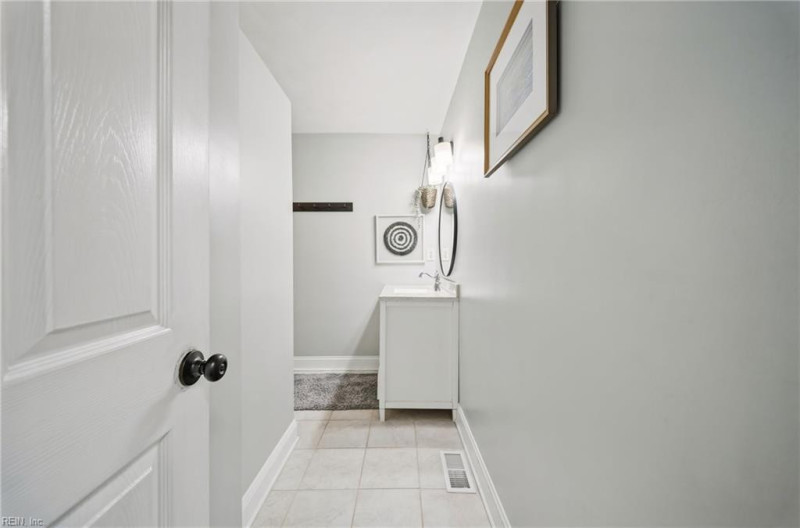 Photo 21 of 47 residential for sale in Virginia Beach virginia