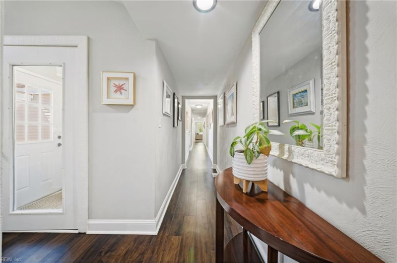 Photo 25 of 47 residential for sale in Virginia Beach virginia