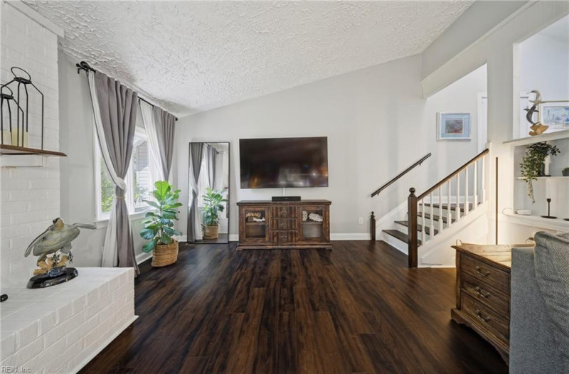 Photo 8 of 47 residential for sale in Virginia Beach virginia