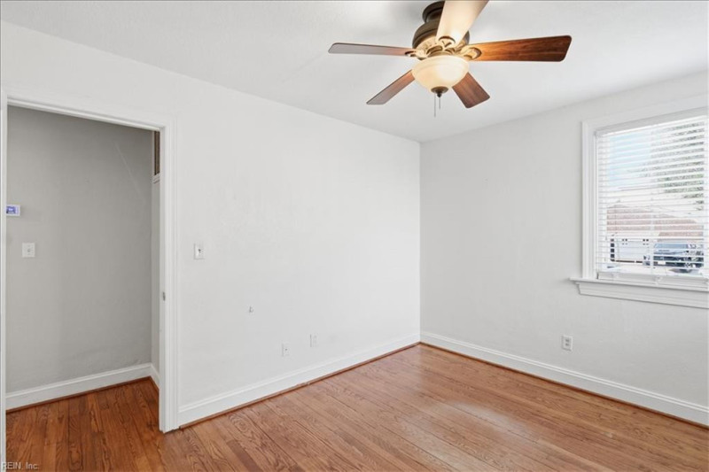 Photo 25 of 36 residential for sale in Virginia Beach virginia