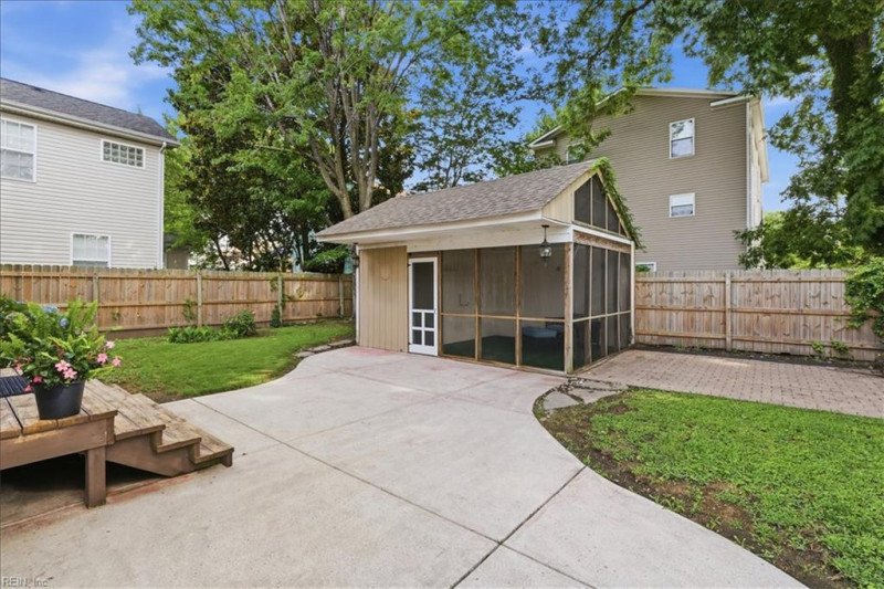 Photo 29 of 36 residential for sale in Virginia Beach virginia