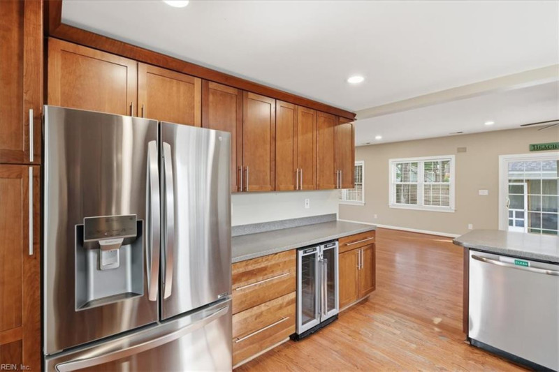 Photo 8 of 36 residential for sale in Virginia Beach virginia