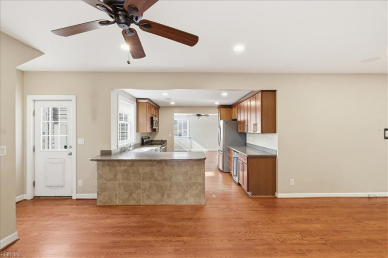 Photo 9 of 36 residential for sale in Virginia Beach virginia