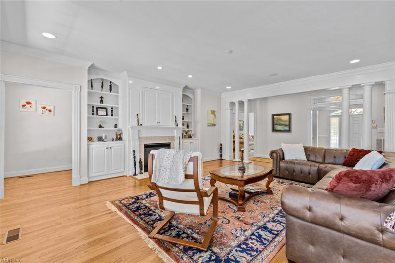 Photo 16 of 50 residential for sale in James City County virginia