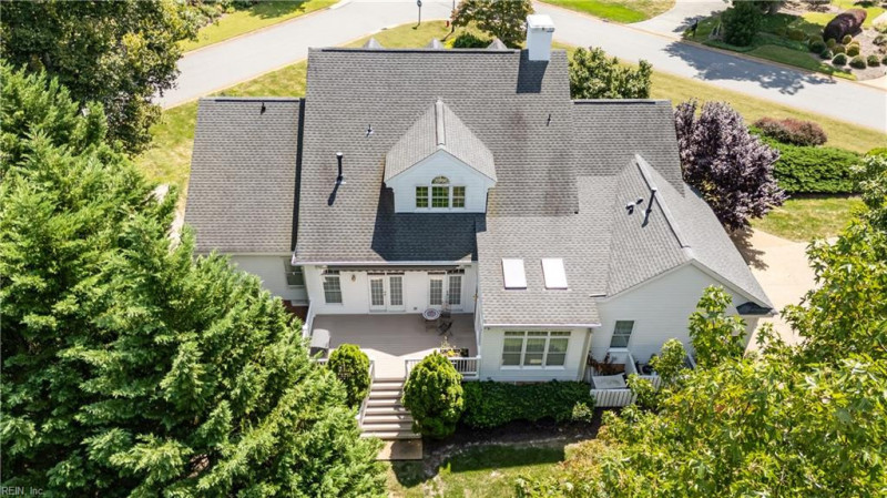 Photo 4 of 50 residential for sale in James City County virginia