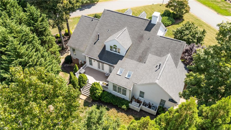 Photo 5 of 50 residential for sale in James City County virginia