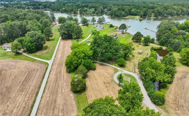 1458 New Point Comfort Highway, Mathews County, VA 23109